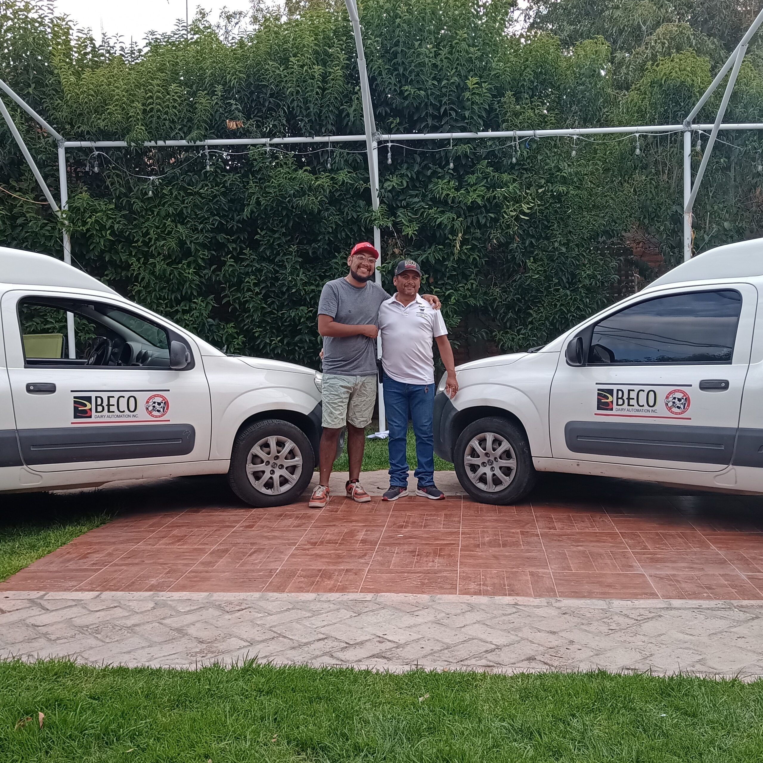 servimeza_camionetas_frente